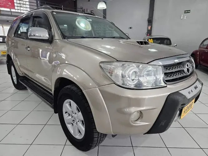 Toyota Hilux SW4 SRV D4-d 4X4 3.0 TDI Dies. AUT 2009