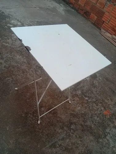 Mesa de ferro