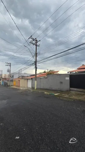 Terreno com 375 m² em Lorena à Venda