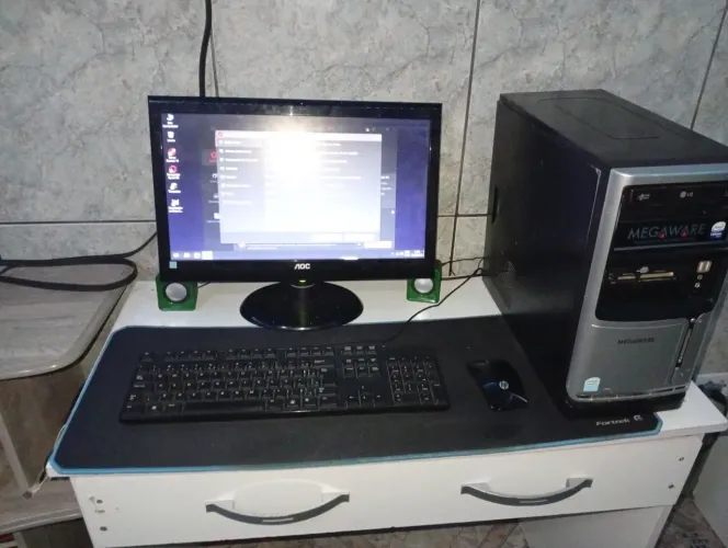 PC Completo Intel i3 3.30GHz + Placa de Vídeo + Monitor AOC + HD 1TB