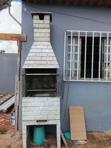 Vende se churrasqueira