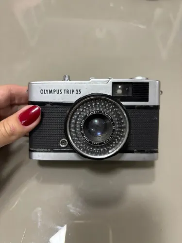 Câmera Analógica Olympus Trip 35