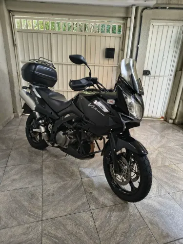 Vendo VStrom em excelente estado de conservação!