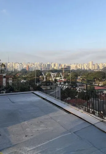 Cobertura duplex com piscina perto do Parque do Ibirapuera e com vista para o Jardim Pauli