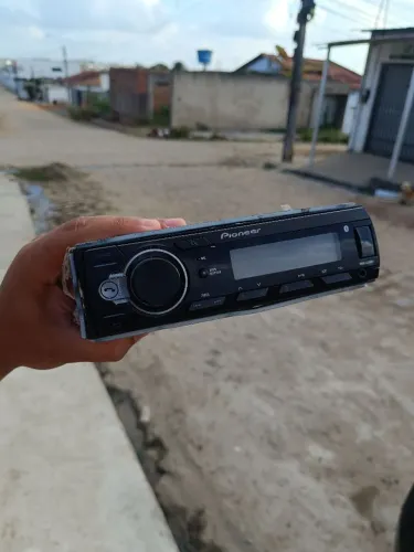Som automotivo Pioneer MVH-S218BT