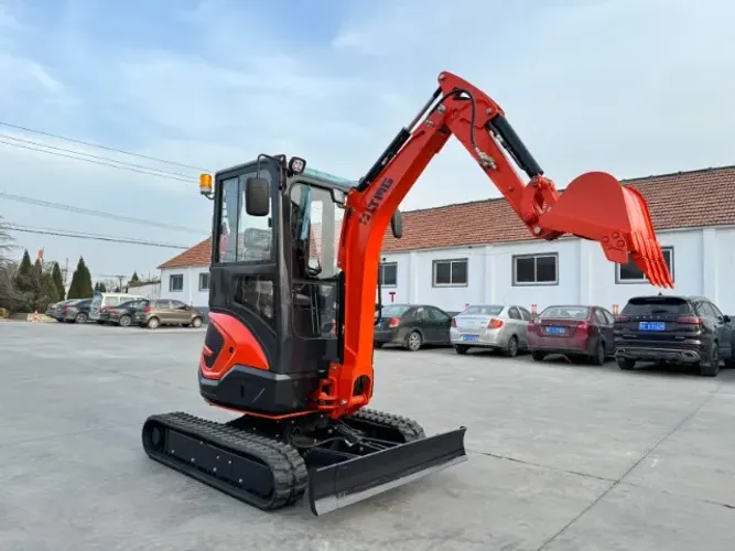 Mini Escavadeira 2,5T cabinada motor Kubota