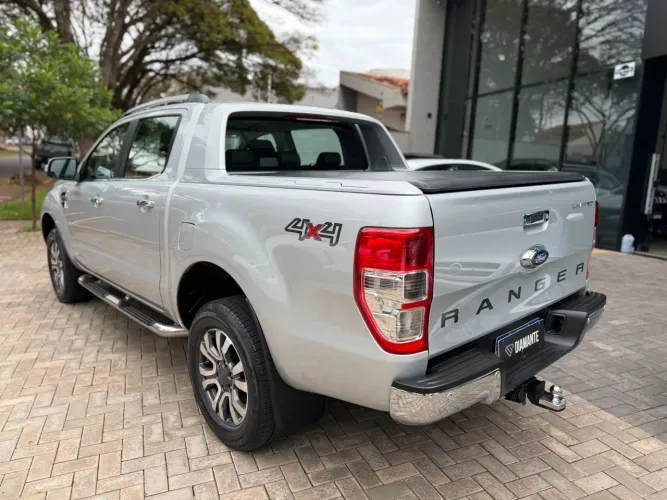 Ford Ranger Limited 3.2 20V 4X4 CD Aut. Dies. 2017