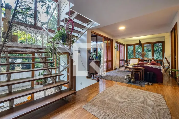 Casa à Venda - Vila Madalena, 6 Quartos, 430 m2
