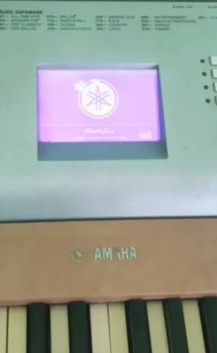 Yamaha DGX-630 - Piano Digital (Oportunidade)