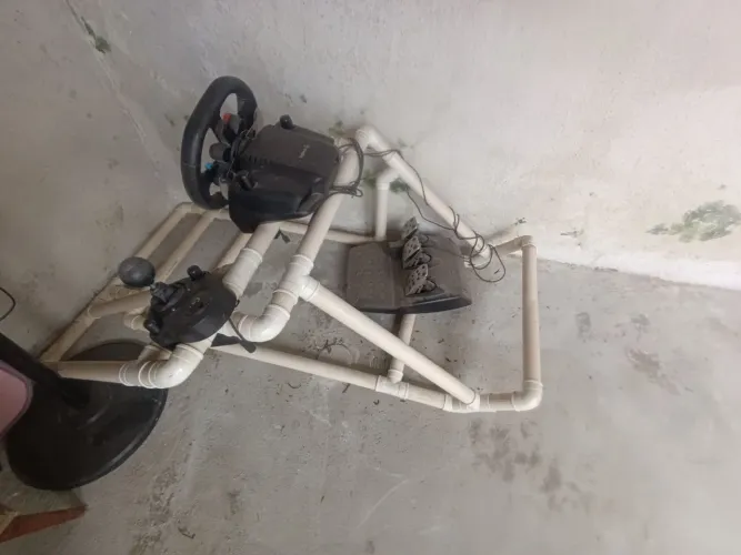 Volante G29 com câmbio e cockpit em pvc