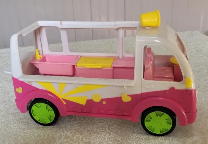 Brinquedo Caminhão de Sorvete Shopkins (Scoops Ice Cream Truck ) Serve para Polly