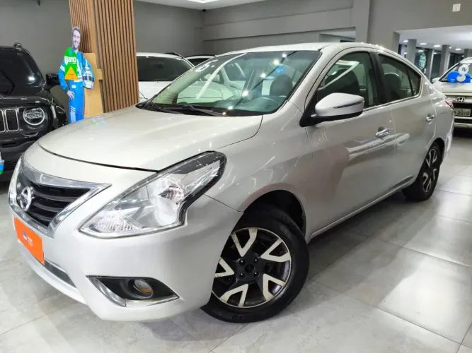 Nissan Versa Unique 1.6 16V Flex 4P Mec. 2016