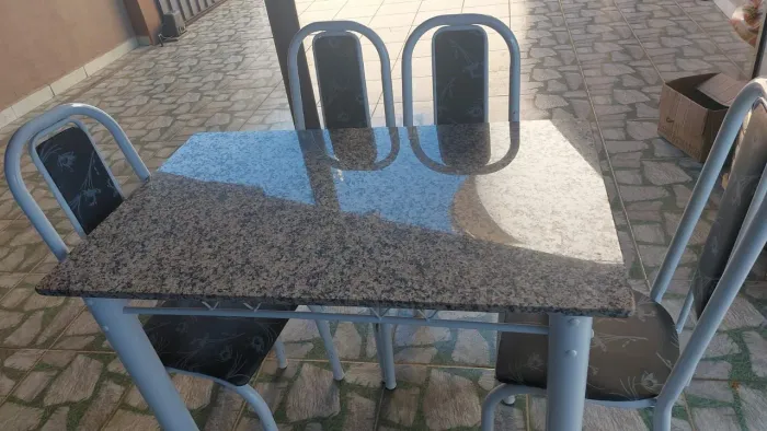 Mesa de 4 lugares