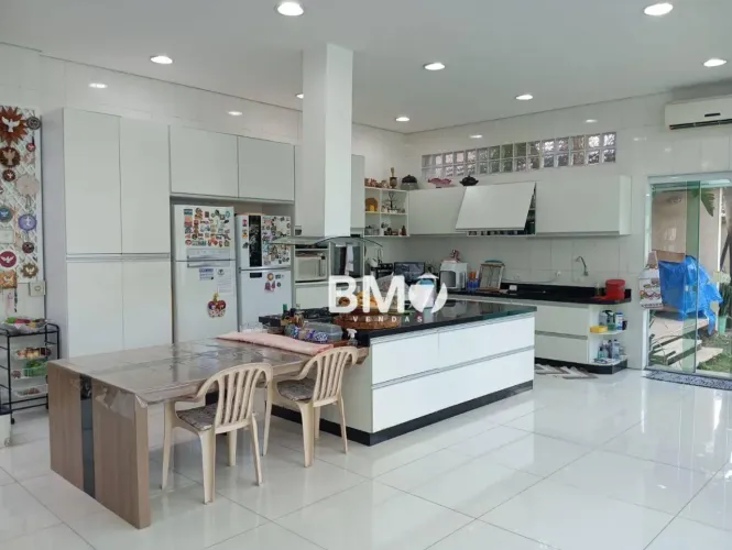 Sobrado com 3 dormitórios à venda, 350 m² - Vila Curuçá - São Paulo/SP