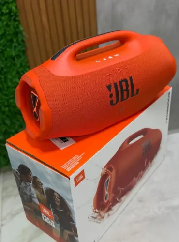 JBL Boombox 4