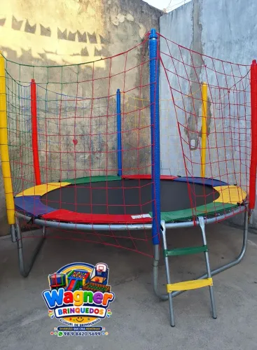 Alugo pula pula, piscina de bolinhas e brinquedos