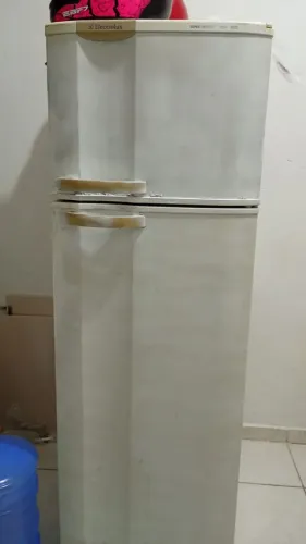Geladeira para concerto 