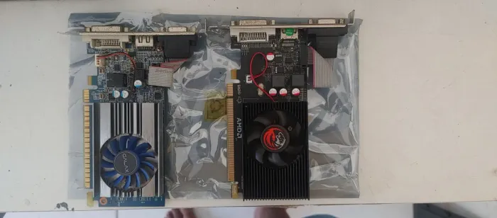 Vendo duas placa de video sem fuciona ! Leia abaixo