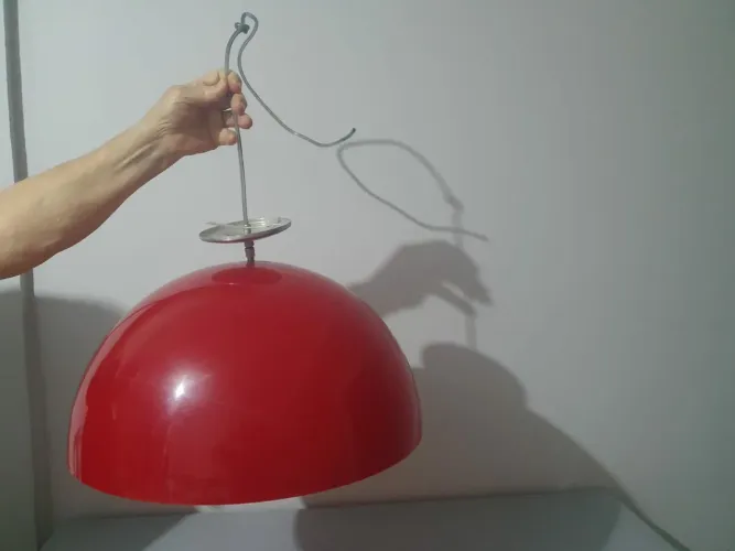 Lustre de Acrílico Vermelho
