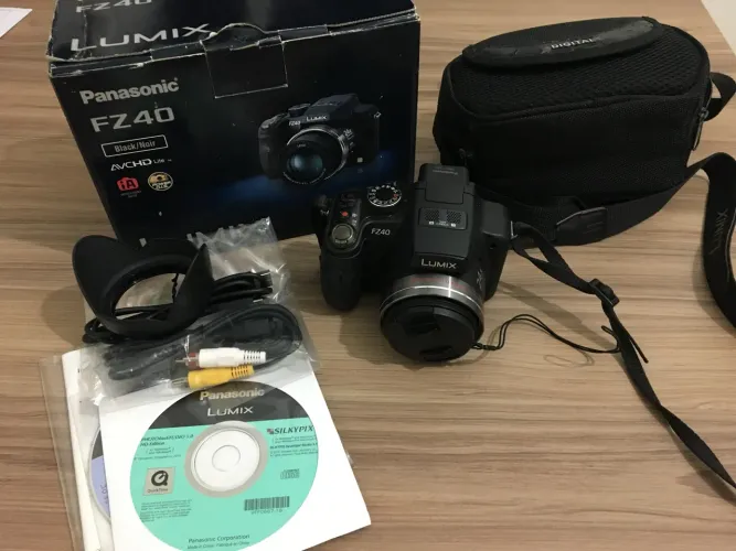 Câmera Panasonic Lumix FZ-40