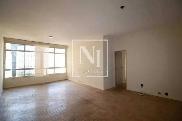APARTAMENTO 2 QUARTOS NO BAIRRO DE COPACABANA