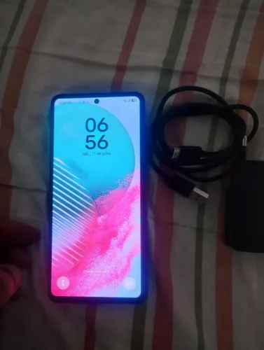 Celular ótimo com um processador exemplar