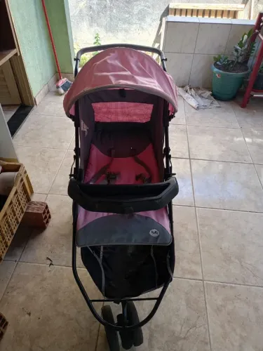 Carrinho de bebe menina
