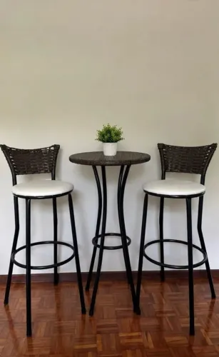 Duas banquetas Vime