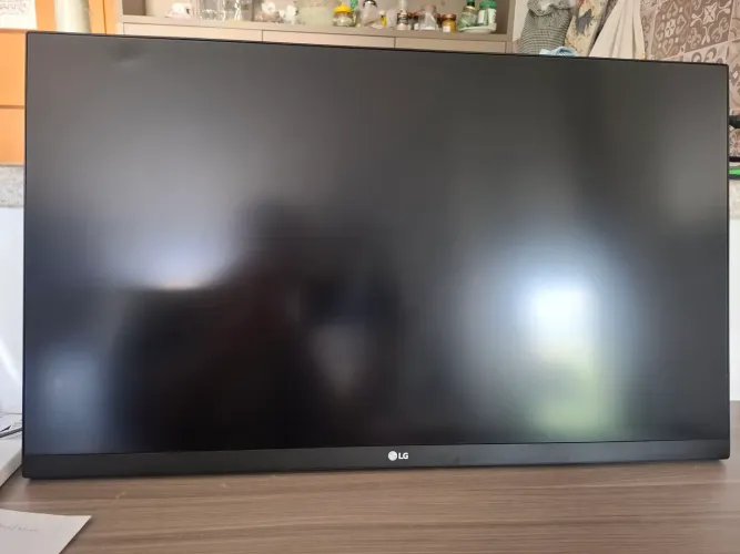 MONITOR LG 27" 4K UHD IPS USB-C HDR400 Excelente Estado