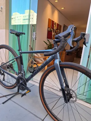 Bicicleta Specialized Diverge Tam 52