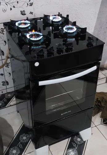Excelente fogão Atlas top preto com mesa de vidro automático com super chama 