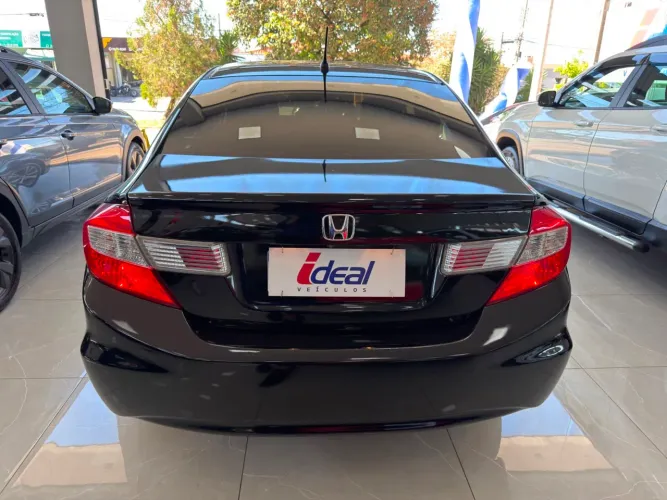 Honda Civic Sedan LXR 2.0 Flexone 16V Aut. 4P 2014