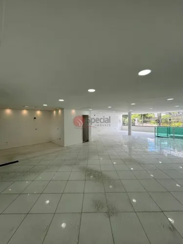 Prédio comercial no Tatuapé