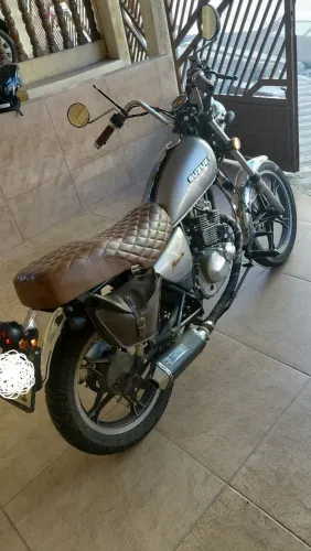 Intruder 125