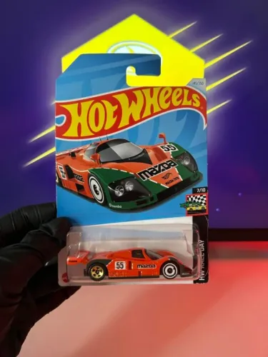 Hot Wheels 787B