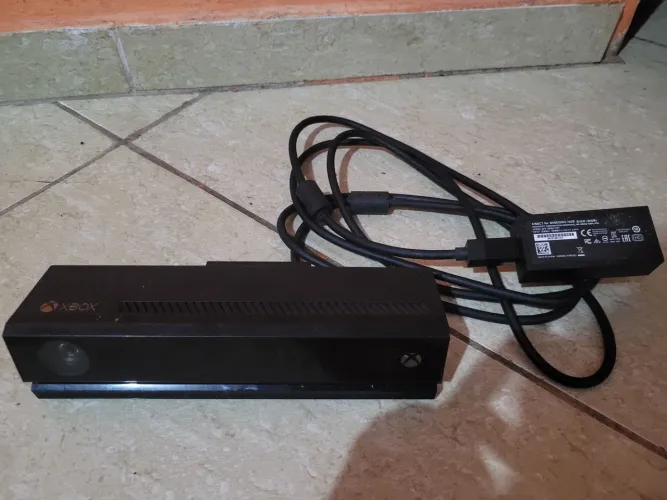 Kinect Xbox One com adaptador 