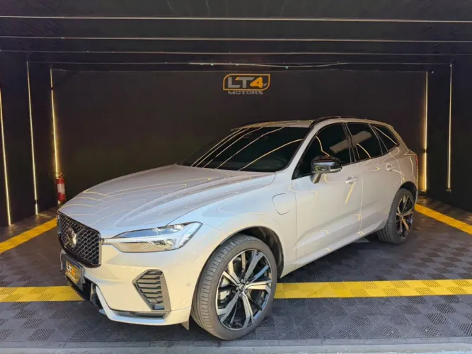 Volvo XC 90 T-6 Momentum 2.0 320cv 5P 2022