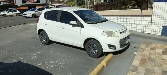 Fiat Palio Attractive 1.0 EVO Fire Flex 8V 5P 2014