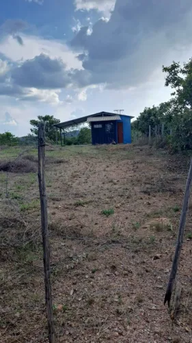 Chácara de 2.500 m2 Condomínio de Chácaras Tibá, Alexânia-Go., margem da BR-060