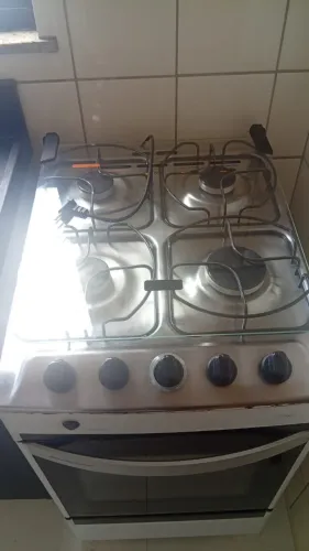Fogão 4 bocas Brastemp usado