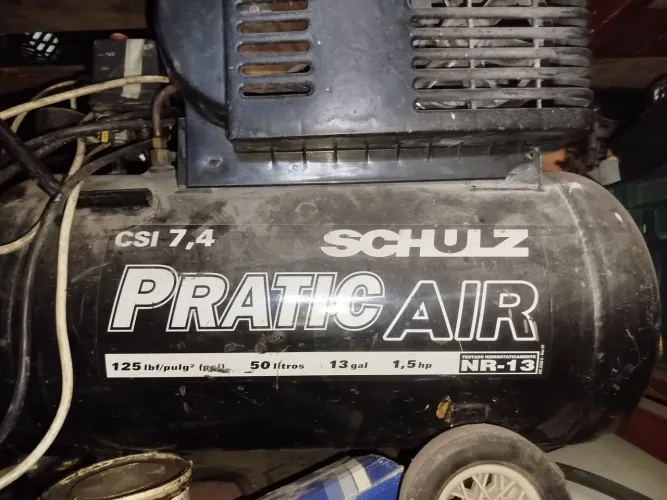 Compressor 125 libras 50 litro Schutz pouco uso 