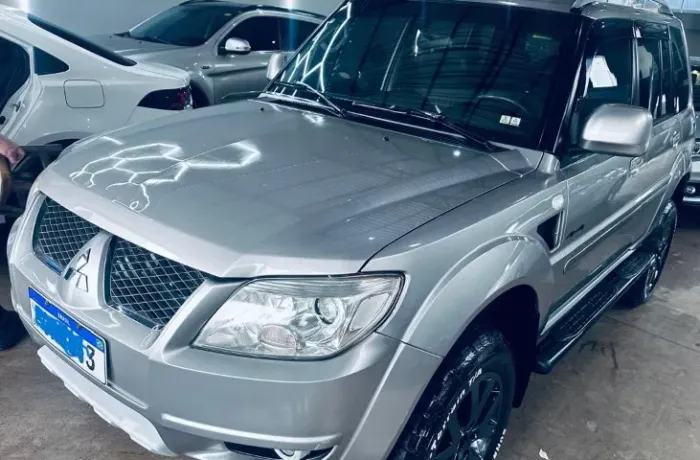 Mitsubishi Pajero TR4 2.0/ 2.0 Flex 16V 4X4 Aut. 2014
