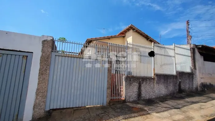 Casa para locação na Vila São João do Boa Vista
