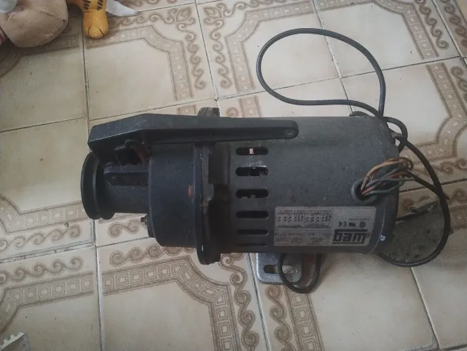 Vendo motor de máquina weg
