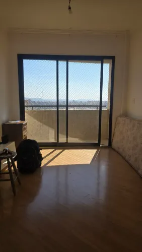 Porta de vidro e alumínio para varanda/ sala - Completa 2,10mts x 2,00. mts