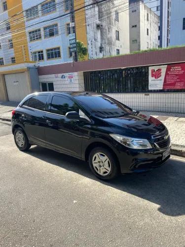 Chevrolet Onix Hatch LT 1.0 8V Flex Power Mec. 4P 2016
