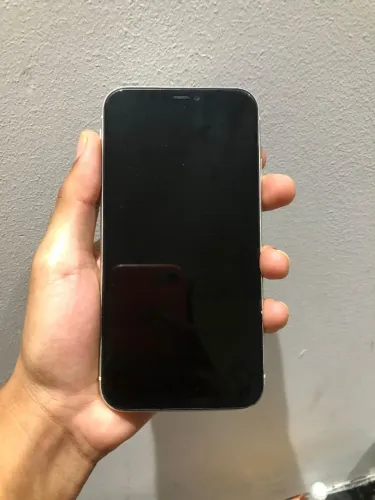 iPhone 11 64gb R$900,00