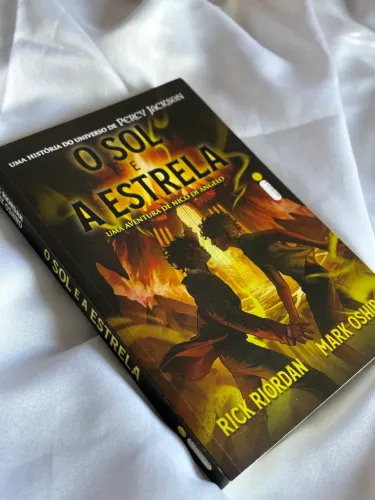 Livro O Sol e a Estrela - Percy Jackson