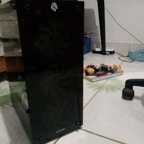 Hayon Rgb três entradas USB GABINETE GAMER - GB1749 - COM FAN<br>Com Fan<br>