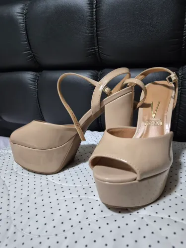Vendo sandalia vizzano n° 37